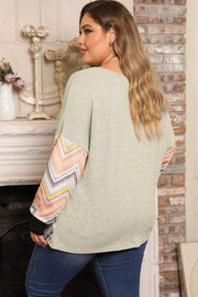 Plus Size Exposed Seam Print Long Sleeve T-Shirt www.nizzadesign.com