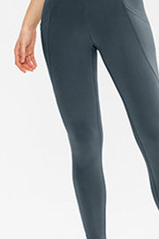 Slim Fit Long Active Leggings with Pockets www.nizzadesign.com